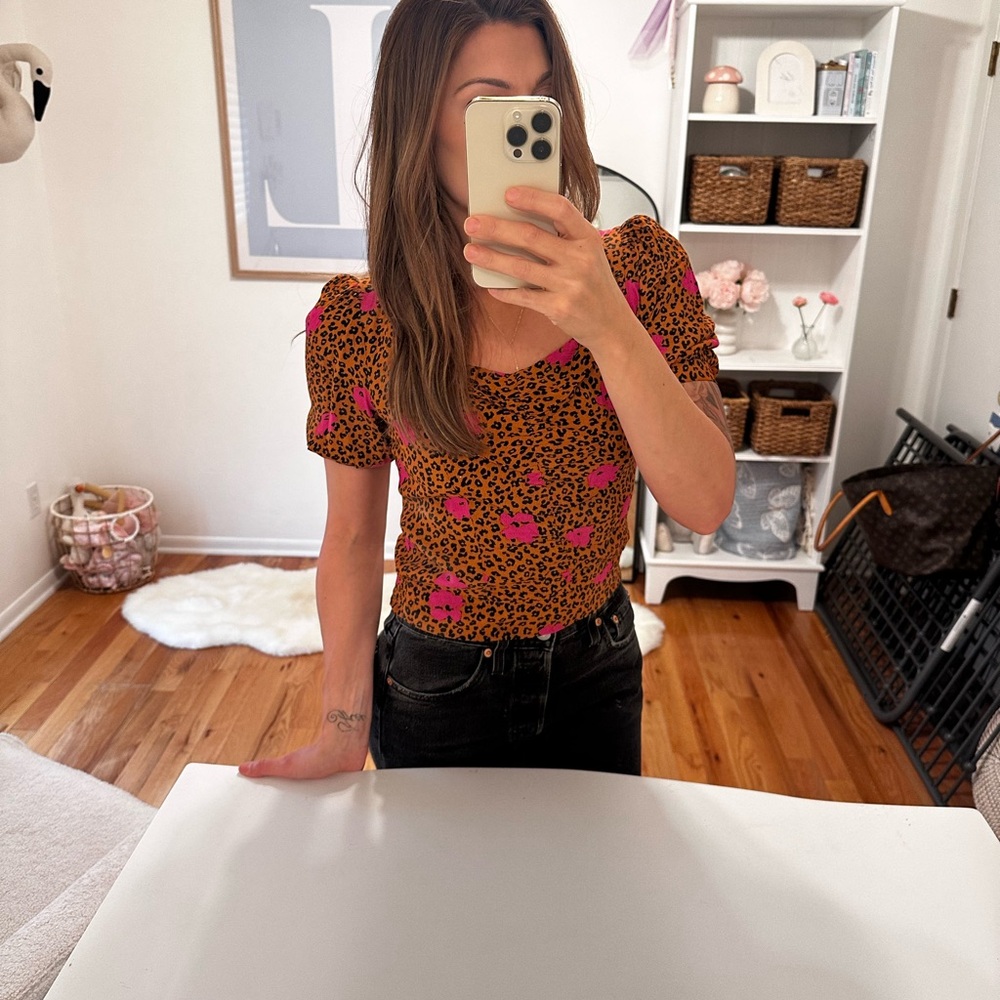 Elodie Orange and Pink Fitted Short Sleeve Blouse with Puffed Sleeves